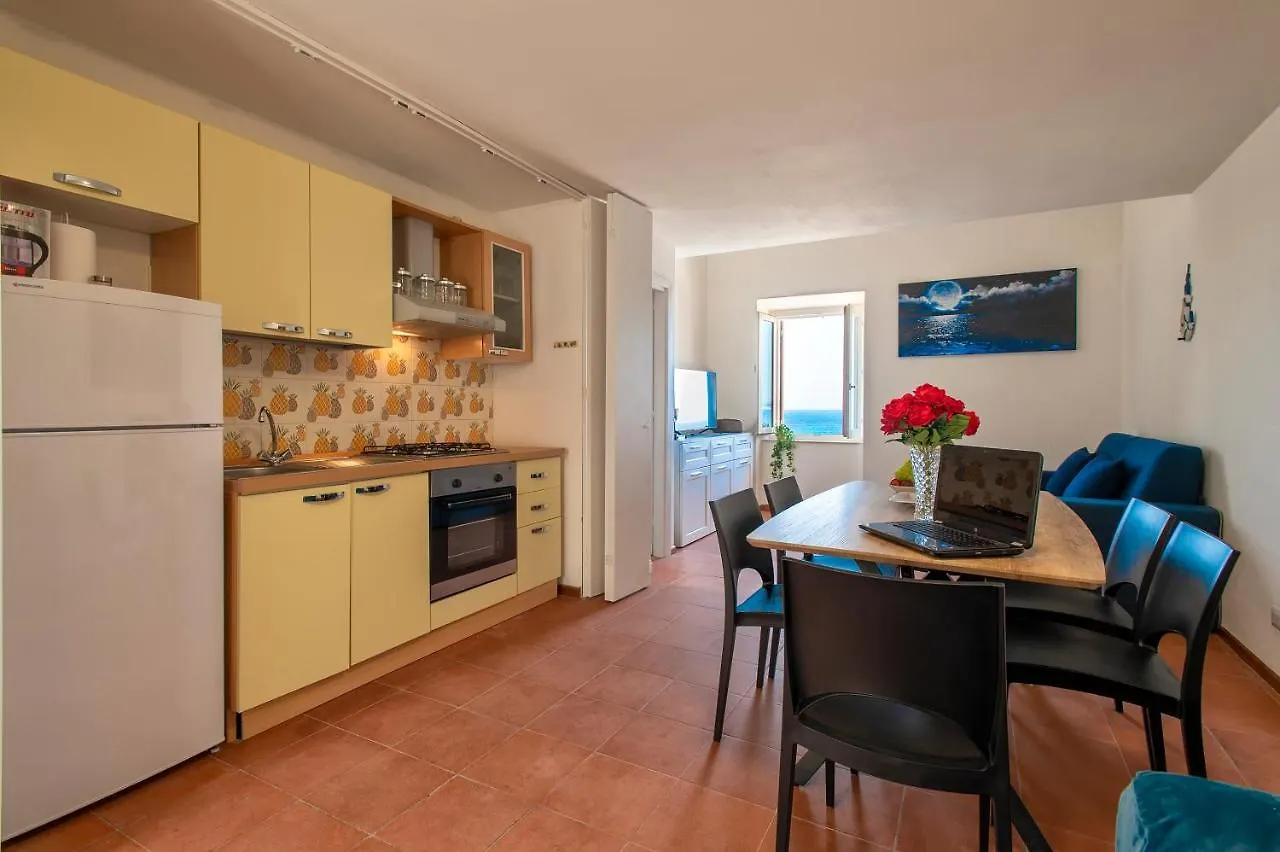 Panoramic Bastioni Sea View Apartment Alghero